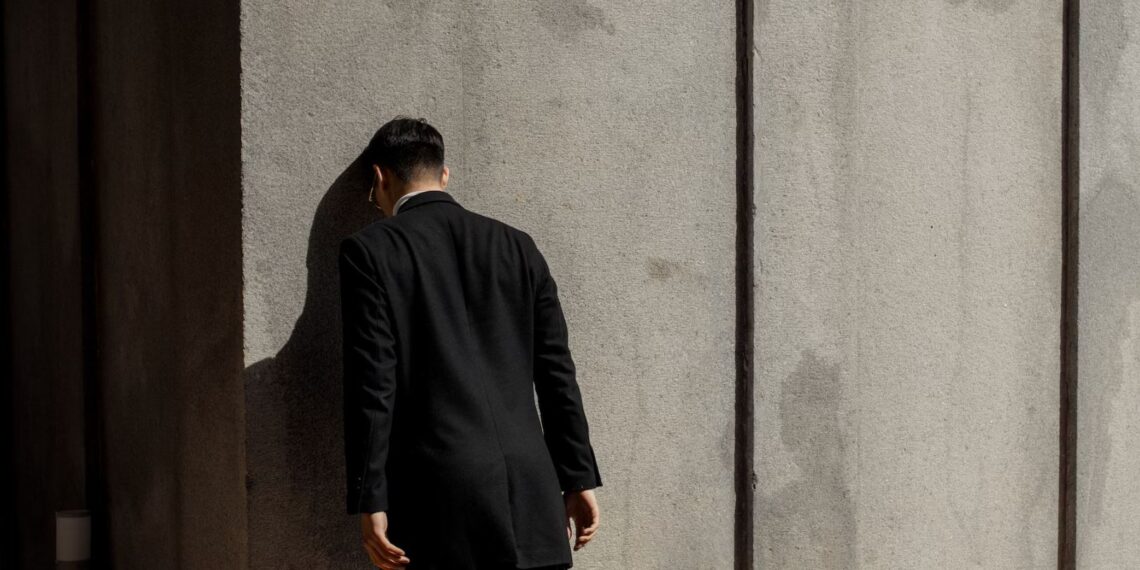$340k hedge fund developers have bosses who hate each other. Advisory bankers might still get a bonus this year