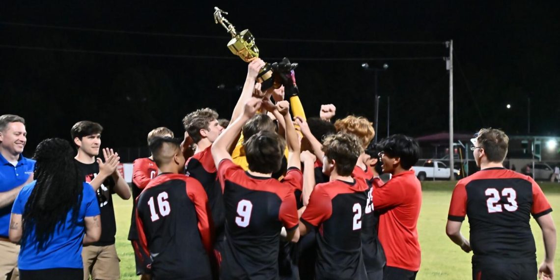 Red Raiders beat Wildcats for Coffee Cup | Sports | manchestertimes.com – Manchestertimes